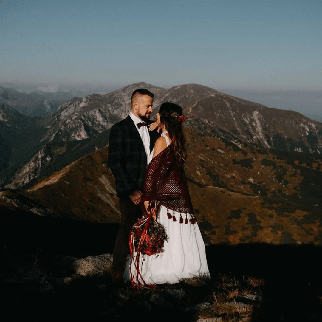 Stylowe szydełkowe dodatki do sukni ślubnej